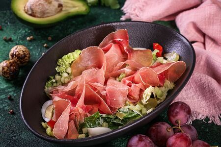 Пармская ветчина и виноград