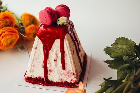 Творожная пасха с малиновой начинкой 