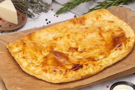 Хачапури из слоеного теста