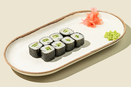 Ролл с огурцом New