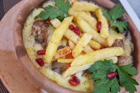 Свинина в сливочно-сырном соусе