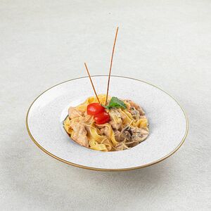 Феттуччине с курицей и грибами