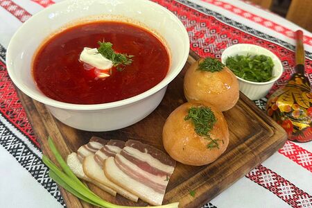 Борщ красный с говядиной