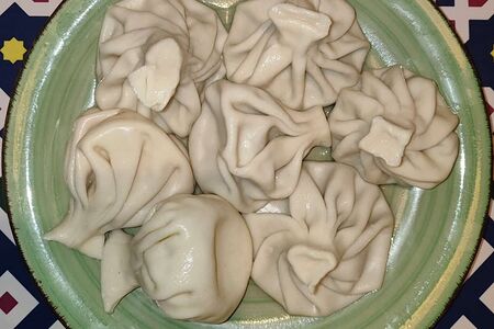 Хинкали с цыплёнком и копчёным сулугуни