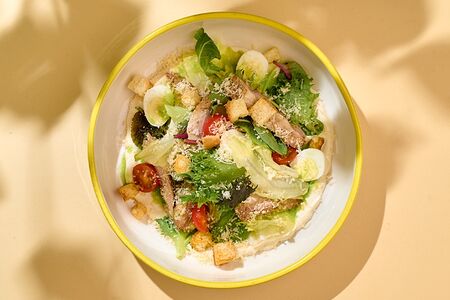 Цезарь с курицей