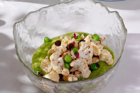 Цветная капуста, пюре из зеленого горошка