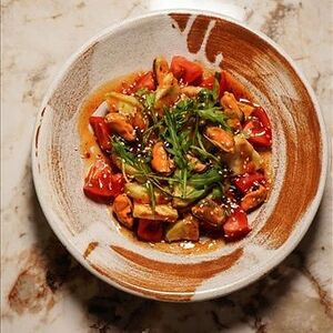 Салат с хрустящими баклажанами