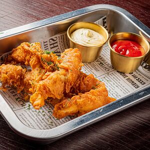 Куриные наггетсы, соус тартар, кетчуп