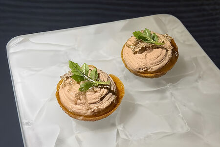 Паштет из утки с фуа-гра и каштановым медом