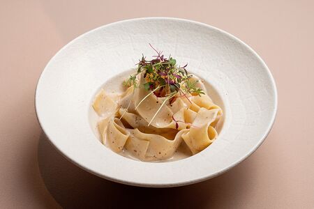 Паппарделле с кальмарами