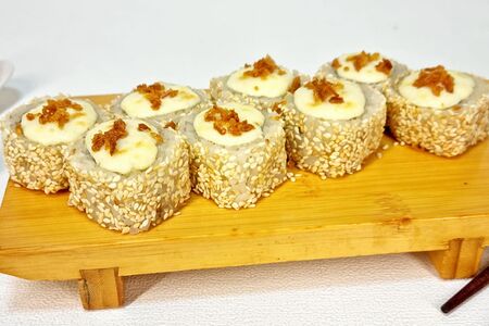 Ролл Харуки