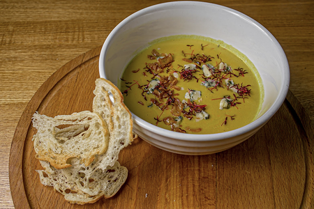 Сырный крем-суп с трюфельным маслом и Горгонзолой