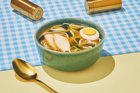 Японский мисо суп с курицей