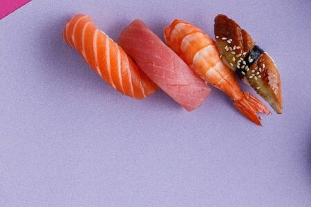 Суши креветка