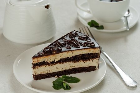 Торт Сникерс