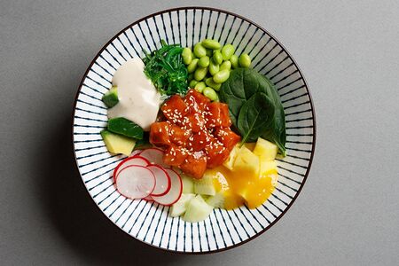 Поке с лососем