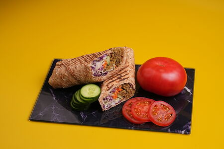 С фалафелем S