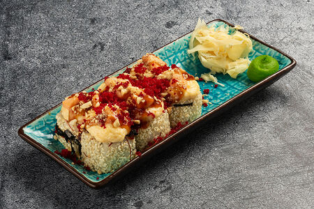 Запеченный ролл с лососем