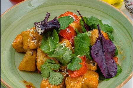 Салат из хрустящих баклажанов