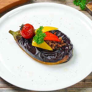 Баклажан фаршированный мясом