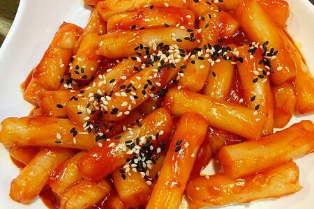 D07 Токпокки в сладко-остром соусе