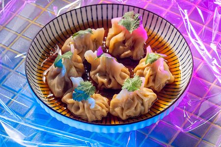 Вонтоны Цыпленок, капуста напа, кунжутное масло