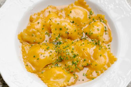 Равиоли с форелью и боттаргой