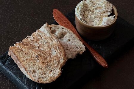 Ржаной с семенами льна