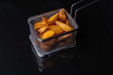 Картофельные дольки по деревенски