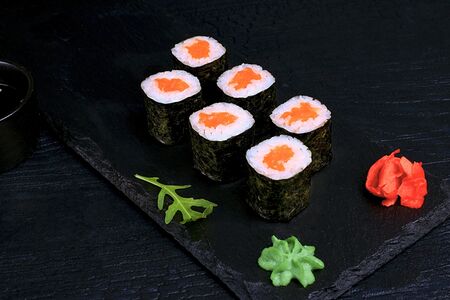 Мини-ролл Лосось