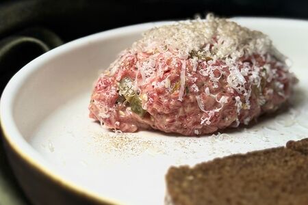 Тартар из мраморной говядины