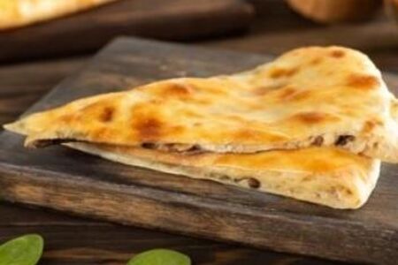 Осетинский пирог с грибами и сыром