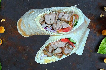 Шашлык из свинины в лаваше  