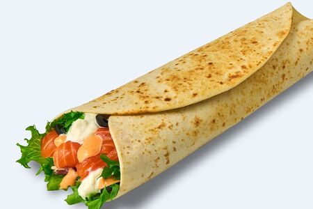 Ролл с лососем и страчателлой