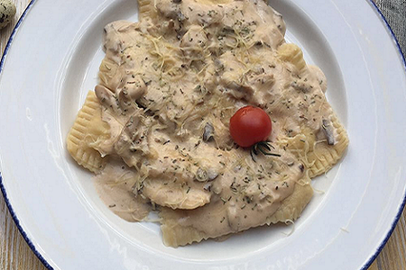 Равиоли с индейкой с вешенками