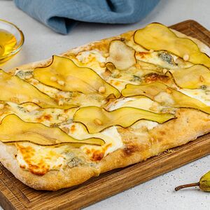 Горгонзола и карамелизированная груша