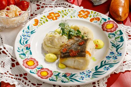 Белокорый палтус с горчичным пюре