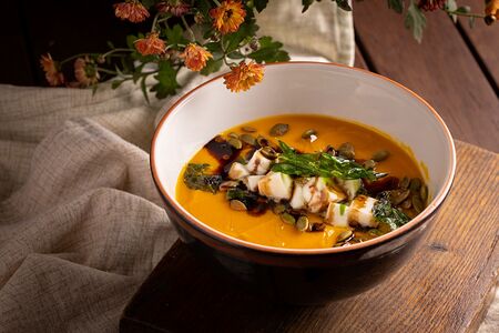 Крем суп из тыквы с моцареллой