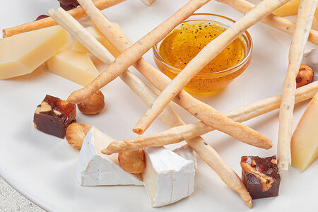 Плато из фермерских сыров