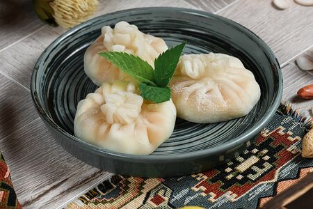 Хинкали-моти с манго