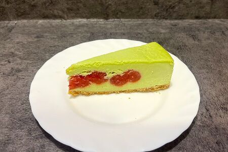 Чизкейк Фисташка и Малина