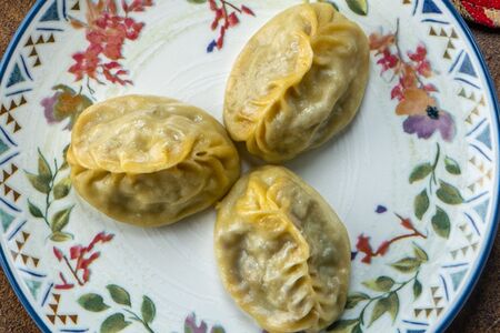 Манты с говядиной 