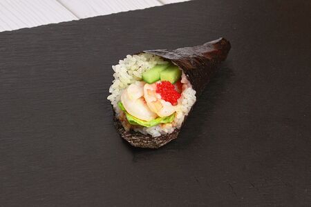 Темаки с креветкой