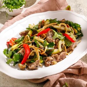 Гриль-салат с бараниной