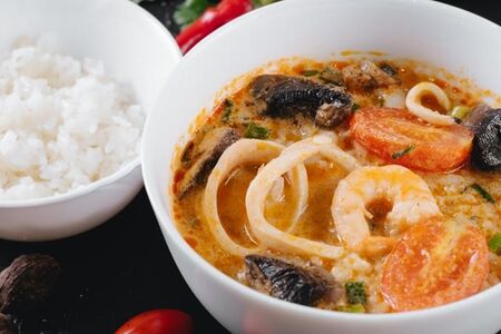 Том ям с курицей