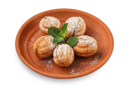 Орешки со сгущёнкой и грецким орехом