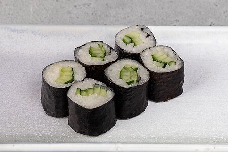 Хосомаки с огурцом 