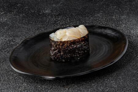 Суши Гребешок