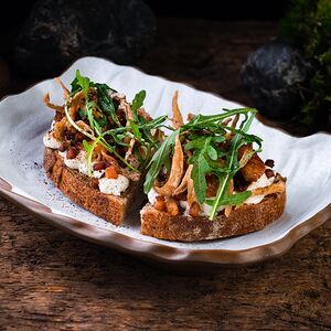 Луста с куриными крыльями