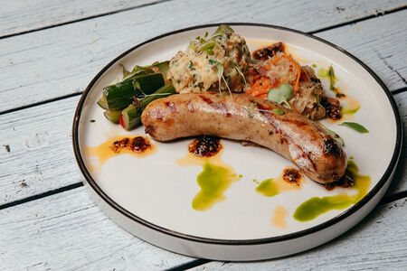 Колбаска свиная с шукрутом